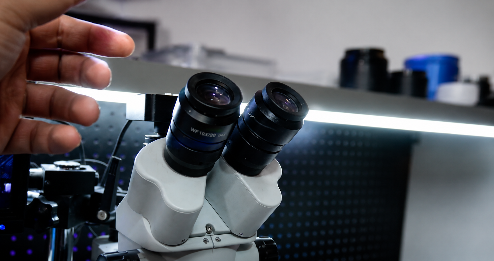 Microscópio Digital e Binocular